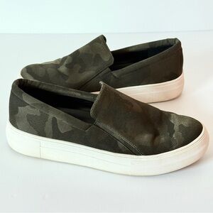 Vince Camuto Camo Korli 2 Slip On Sneakers Size 8M